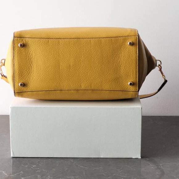 $228 NWT COACH TOTE - Picture 4 of 11